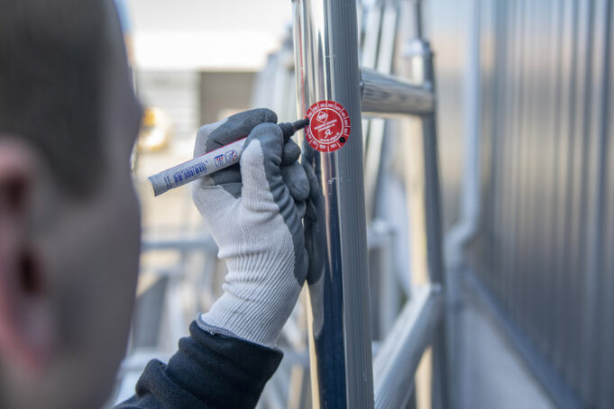 Steiger keuren als onderdeel cursus veilig werken met rolsteigers